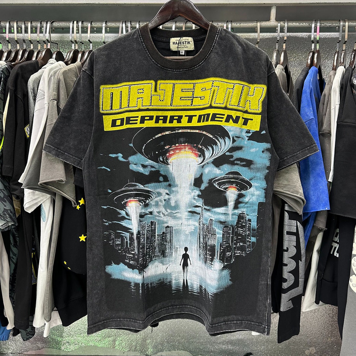 MAJESTIK Department Garment Dyed Print Crop Tee