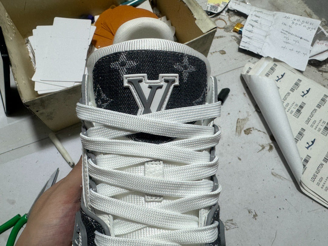 Foshan Batch 1V trainer