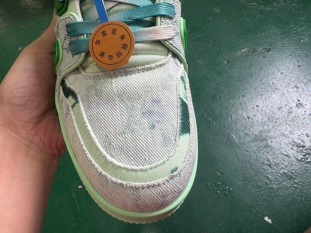 Foshan Batch 1V trainer