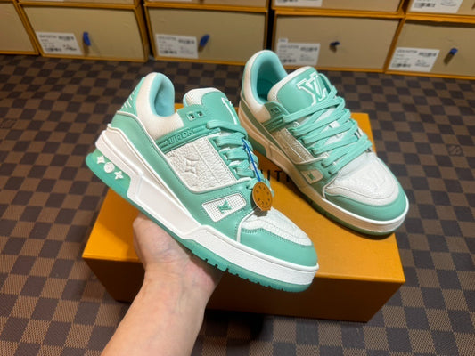 Foshan Batch 1V trainer