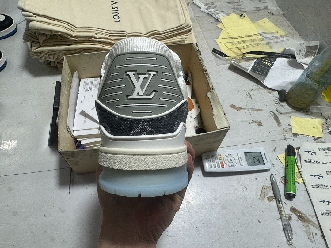 Foshan Batch 1V trainer