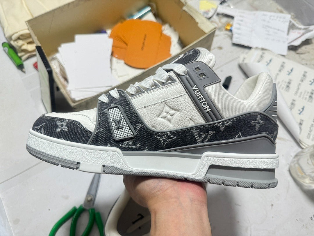 Foshan Batch 1V trainer