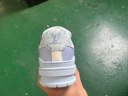 Foshan Batch 1V trainer