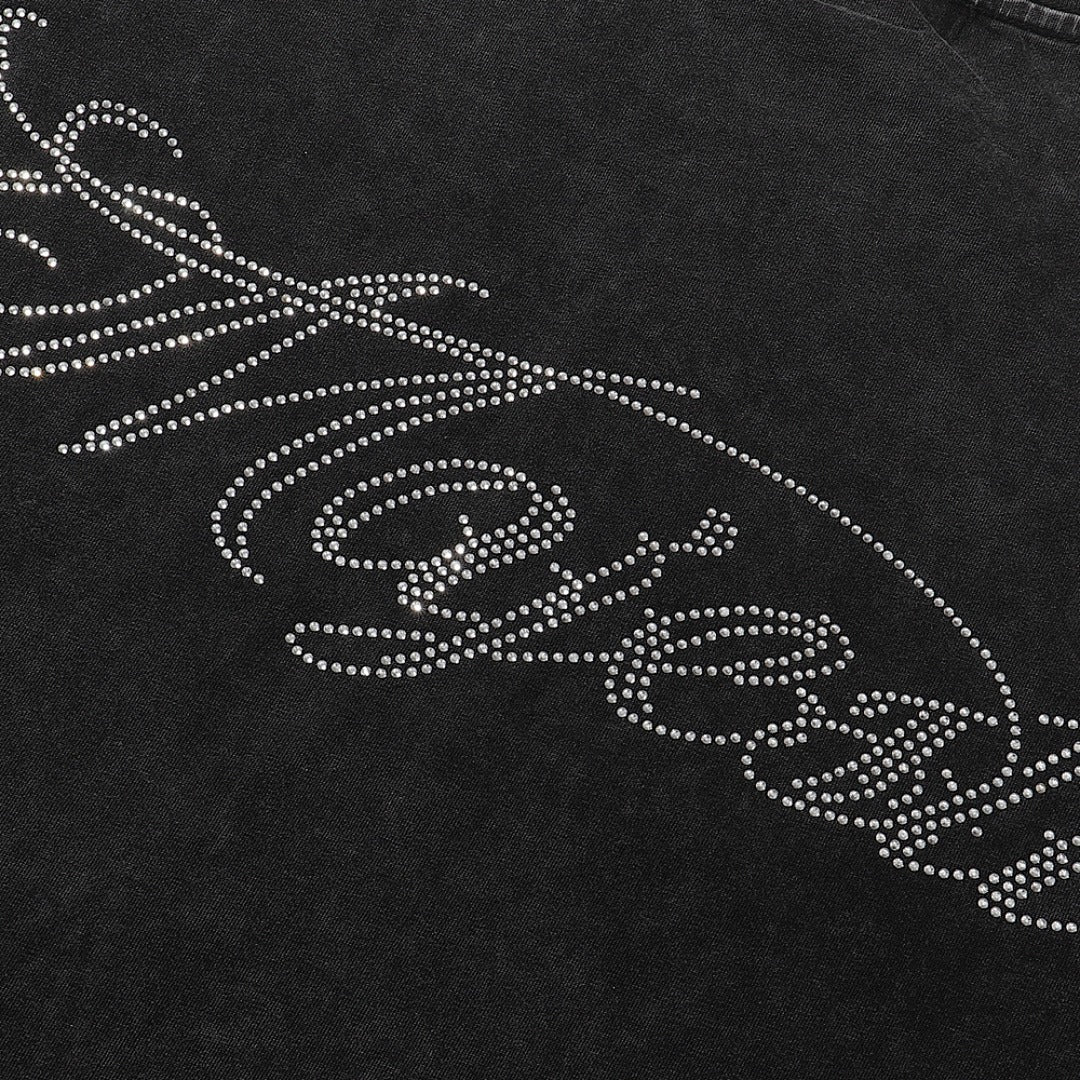MAJESTIK Bulldog Graphic Crop Tee