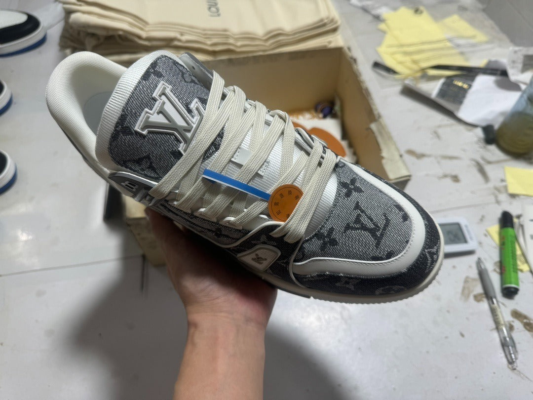 Foshan Batch 1V trainer