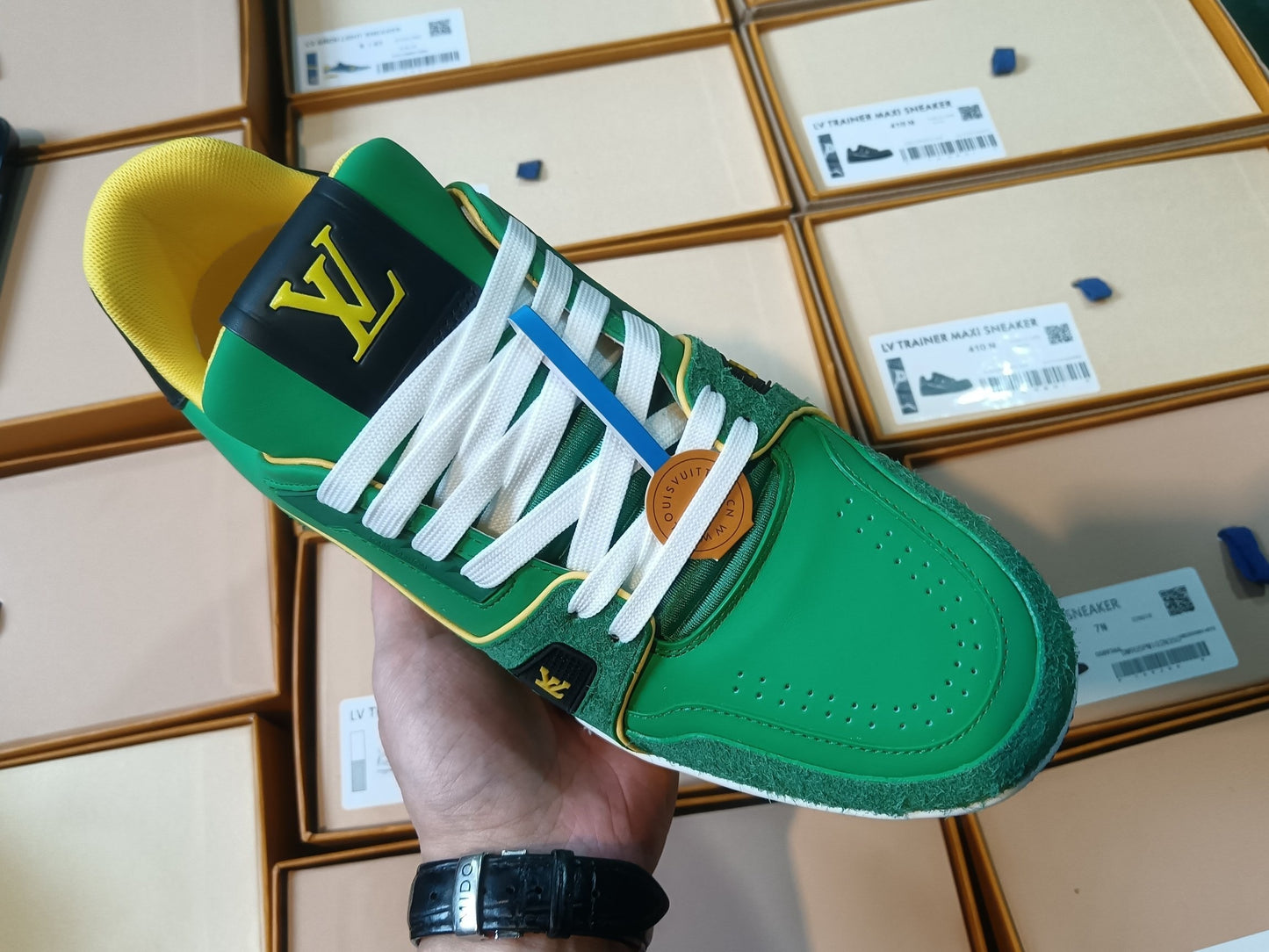 Foshan Batch 1V trainer