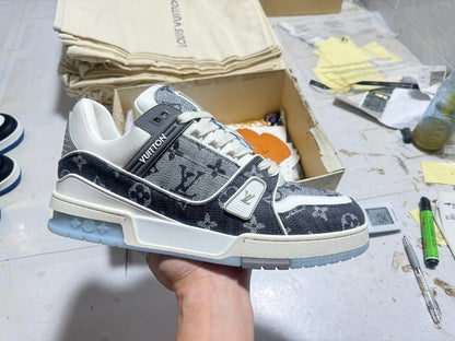 Foshan Batch 1V trainer