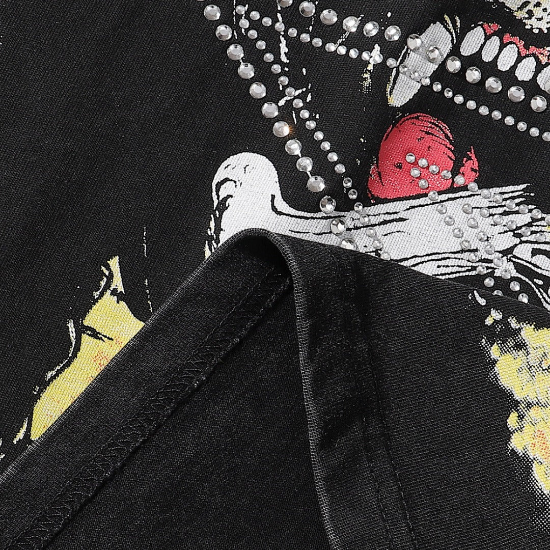 MAJESTIK Bulldog Graphic Crop Tee
